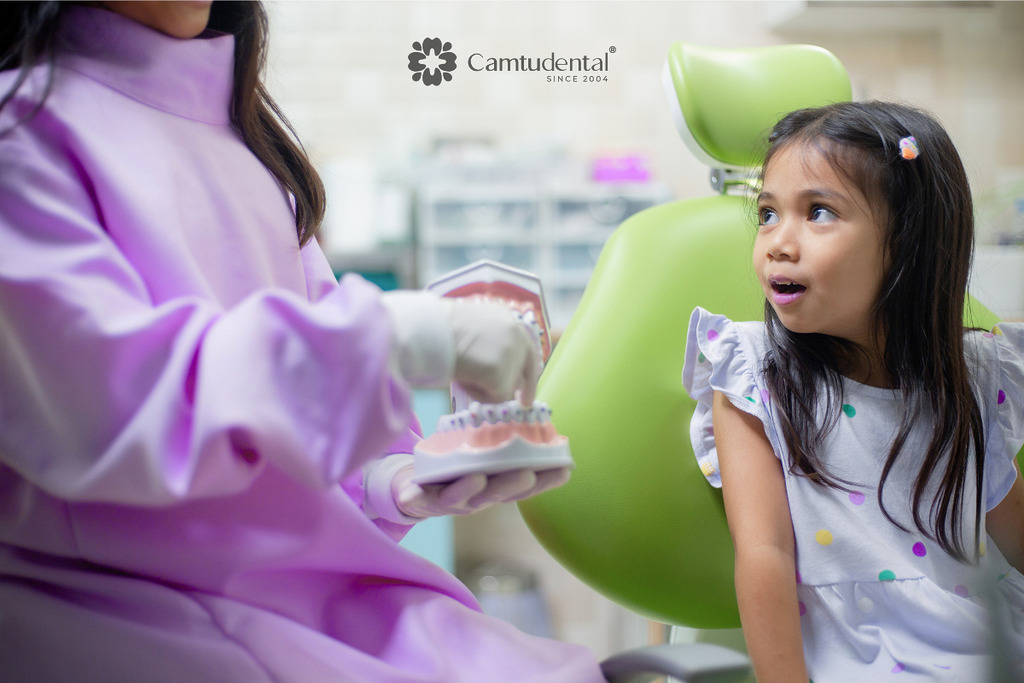 Niềng răng trẻ em và tác động lâu dài đến sức khỏe răng miệng